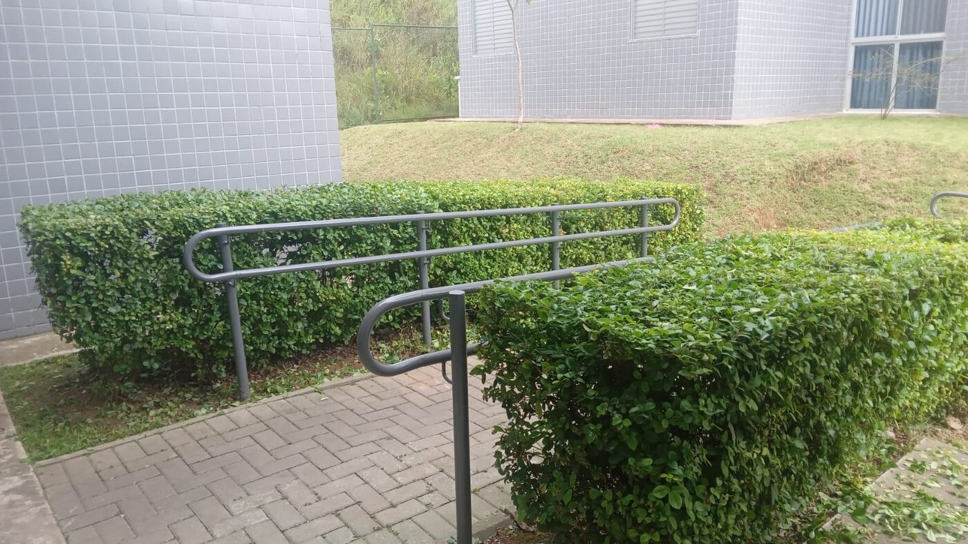 Detalhe do acabamento de reforma de jardim no Alto de Pinheiros